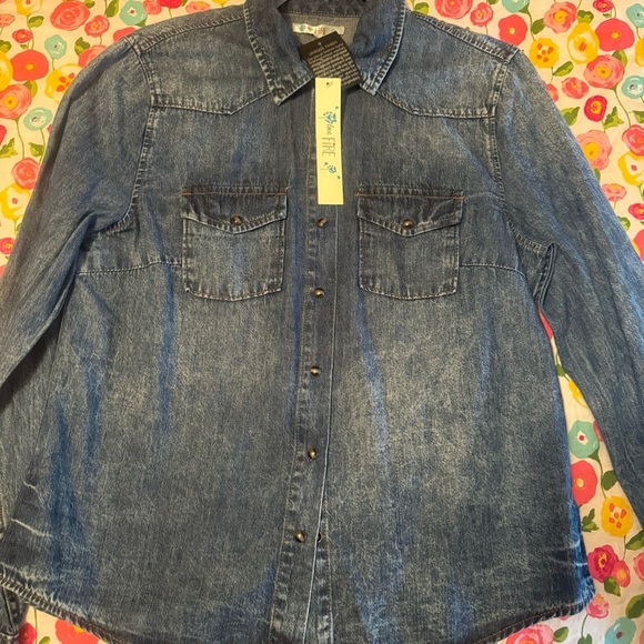 love, Fire Tops - NWT women medium button down jean top